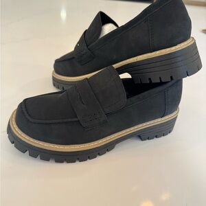 Black Loafers for Women